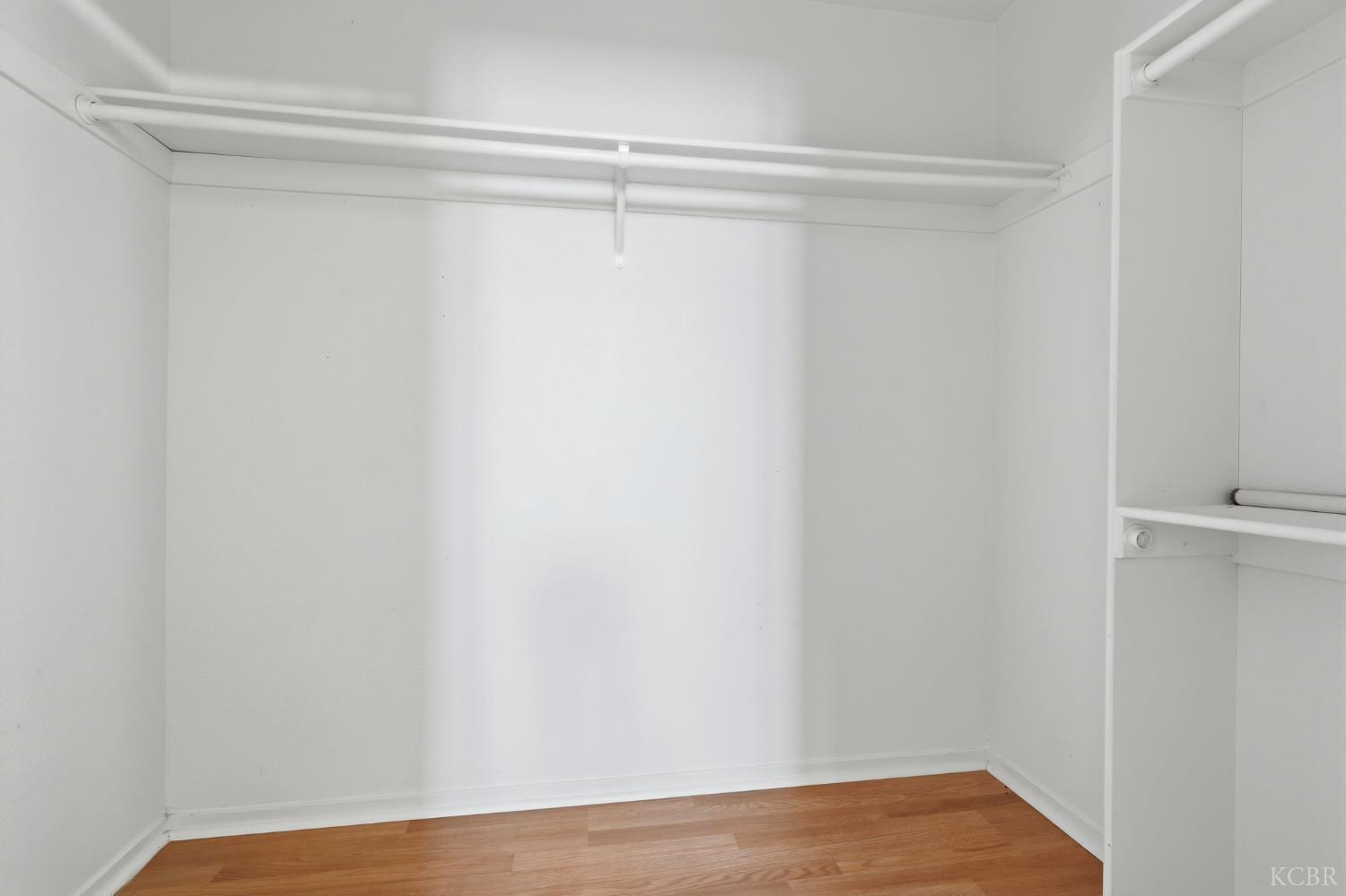 1939 Theresa Ave, Hanford, CA 93230